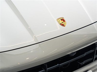 PORSCHE CAYENNE - 9