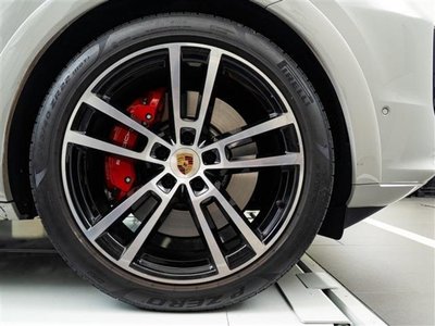 PORSCHE CAYENNE - 8