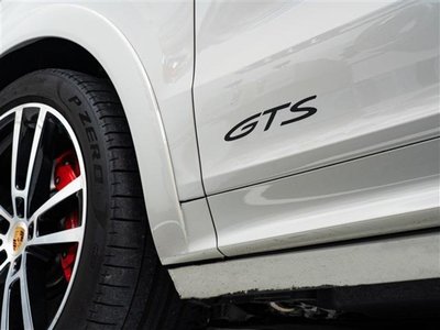 PORSCHE CAYENNE - 10