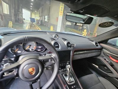 2023 Porsche 718 照片 9