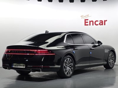 صورة 3 لـ 2022 Genesis G90 (RS4)