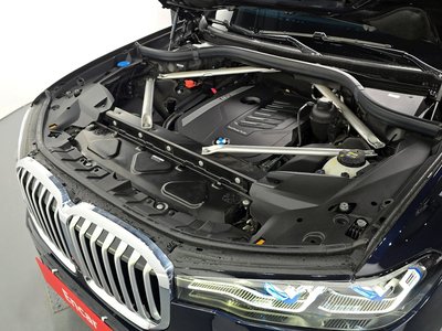 BMW X7 - 7