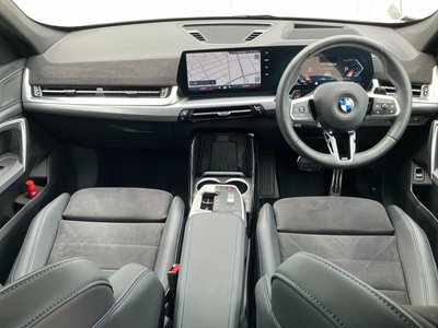 2025 BMW X1 — миниатюра 11