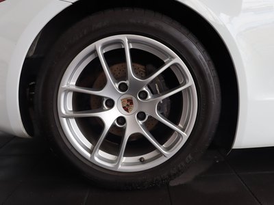 2014 Porsche CAYMAN thumbnail 23