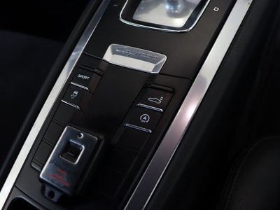 2014 Porsche CAYMAN thumbnail 34