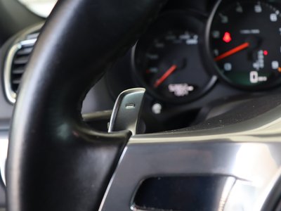 2014 Porsche CAYMAN thumbnail 25