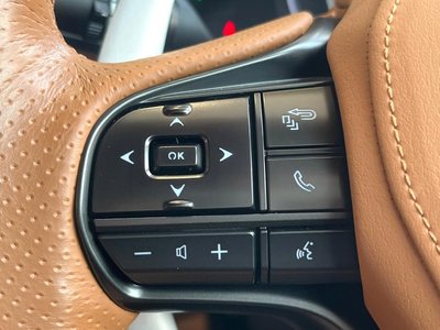 2017 Lexus LC — миниатюра 28