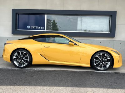 2017 Lexus LC — миниатюра 15