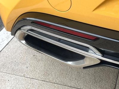 2017 Lexus LC — миниатюра 24