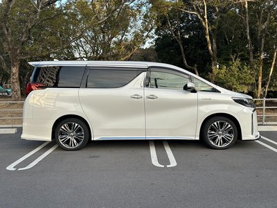 TOYOTA ALPHARD - 9
