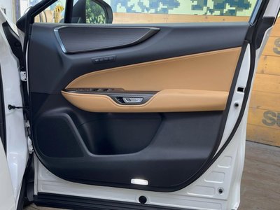 صورة مصغرة 28 لـ 2023 Lexus NX