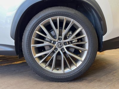 صورة مصغرة 13 لـ 2023 Lexus NX