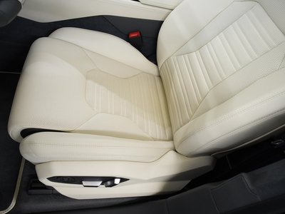 LAMBORGHINI URUS - 7
