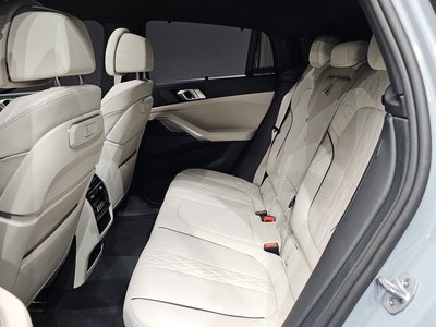 2025 BMW X6 缩略图 12
