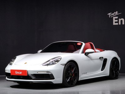 PORSCHE 718 BOXSTER