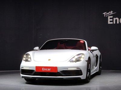 PORSCHE 718 BOXSTER - 2