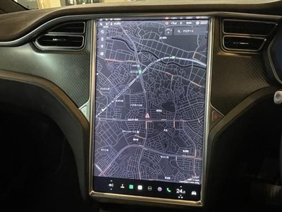 TESLA MODEL X - 5