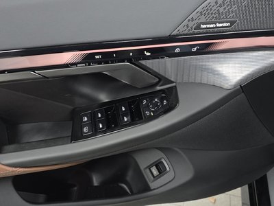 2025 BMW 5 SERIES 缩略图 24