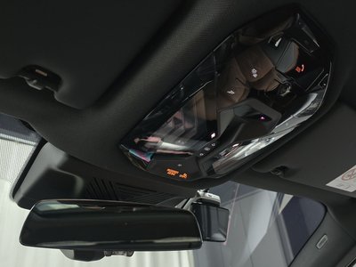 2025 BMW 5 SERIES 缩略图 27