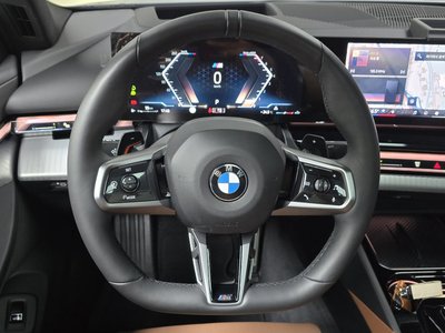 2025 BMW 5 SERIES 缩略图 18