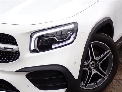 MERCEDES-BENZ GLB - 8