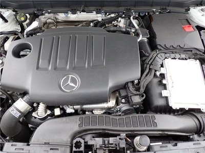 MERCEDES-BENZ GLB - 10