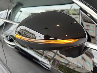 MERCEDES-BENZ GLC - 10