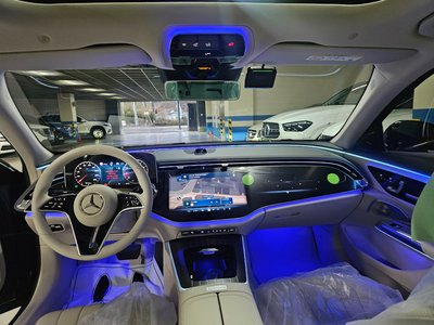 MERCEDES-BENZ E-CLASS - 1