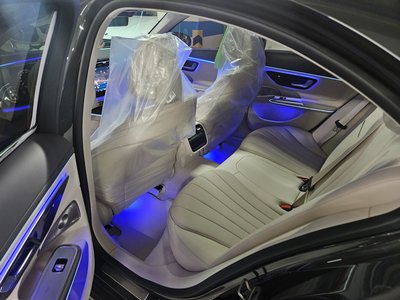 MERCEDES-BENZ E-CLASS - 6