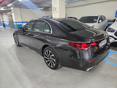 MERCEDES-BENZ E-CLASS - 9