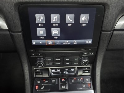 صورة مصغرة 18 لـ 2018 Porsche 718