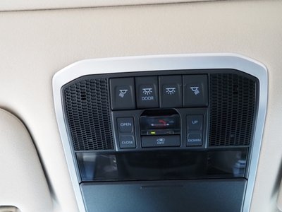 2023 Toyota LAND CRUISER 300 — миниатюра 68
