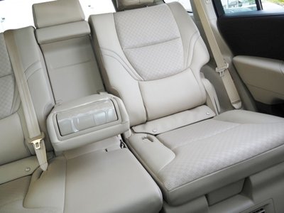 2023 Toyota LAND CRUISER 300 — миниатюра 75