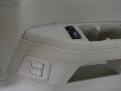 2023 Toyota LAND CRUISER 300 — миниатюра 40