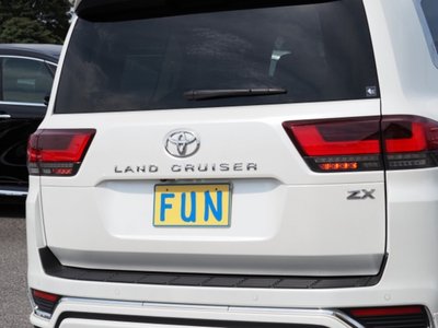 2023 Toyota LAND CRUISER 300 — миниатюра 20