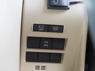2023 Toyota LAND CRUISER 300 — миниатюра 66