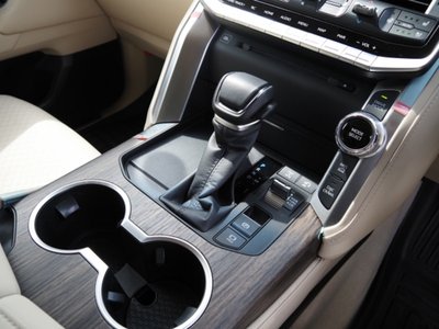 2023 Toyota LAND CRUISER 300 — миниатюра 61