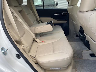 TOYOTA LAND CRUISER 300 - 10