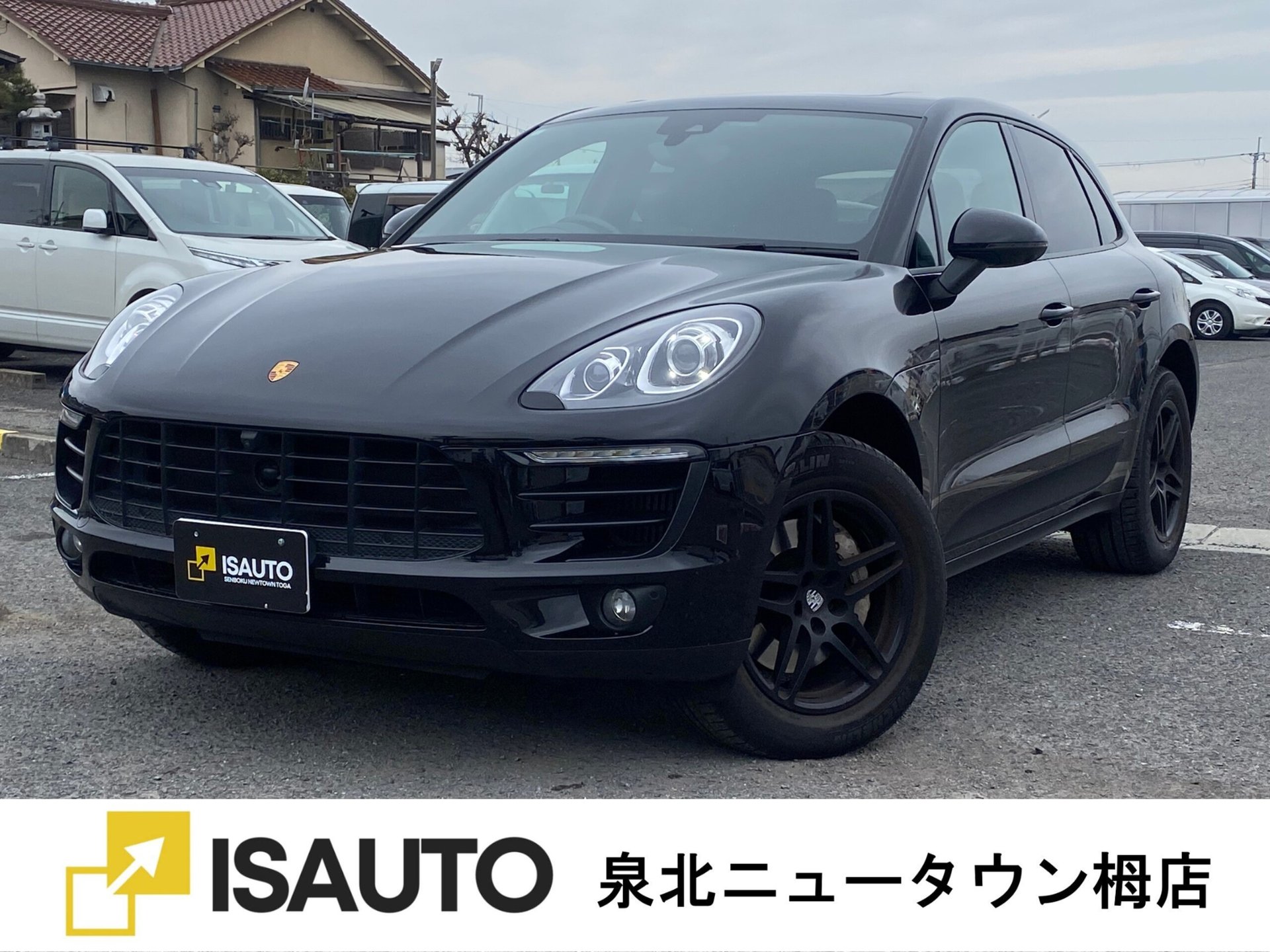 PORSCHE MACAN - View 1