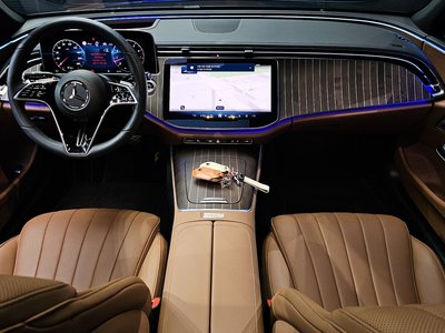 MERCEDES-BENZ E-CLASS - 5