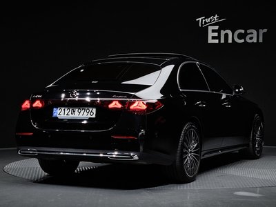 MERCEDES-BENZ E-CLASS - 4