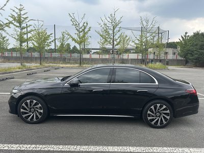 MERCEDES-BENZ E-CLASS - 2
