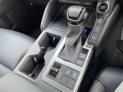 2025 Toyota LAND CRUISER 250 — миниатюра 24
