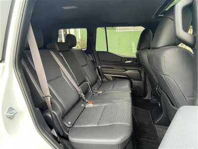 2025 Toyota LAND CRUISER 250 — миниатюра 13