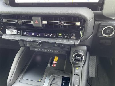 2025 Toyota LAND CRUISER 250 — миниатюра 23