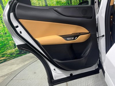 2025 Lexus NX — миниатюра 22
