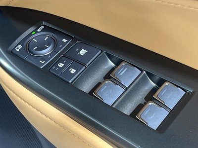 2025 Lexus NX — миниатюра 36
