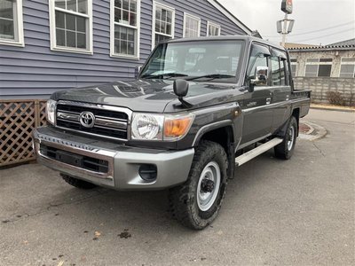 TOYOTA LAND CRUISER 70 PICKUP