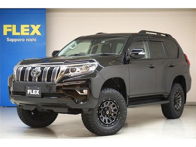 2021 Toyota LAND CRUISER PRADO photo 1