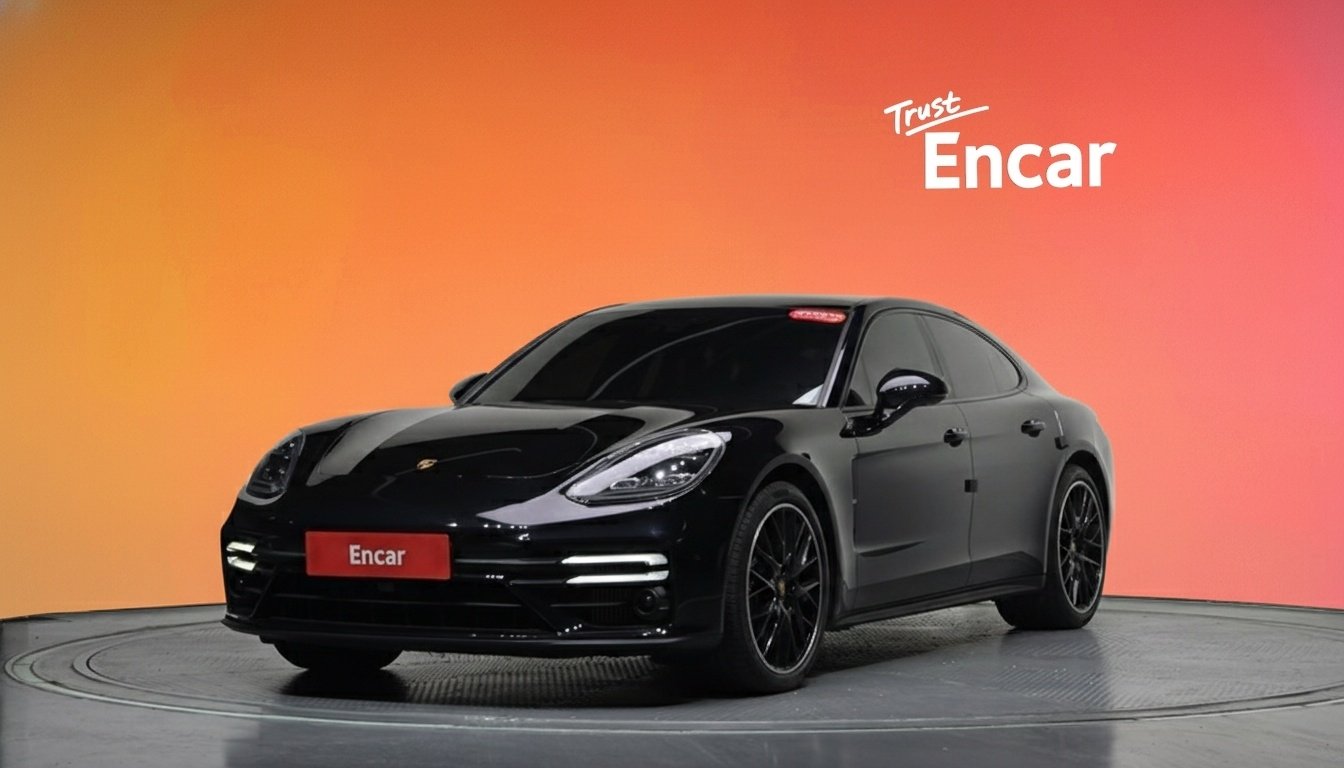PORSCHE PANAMERA - View 1